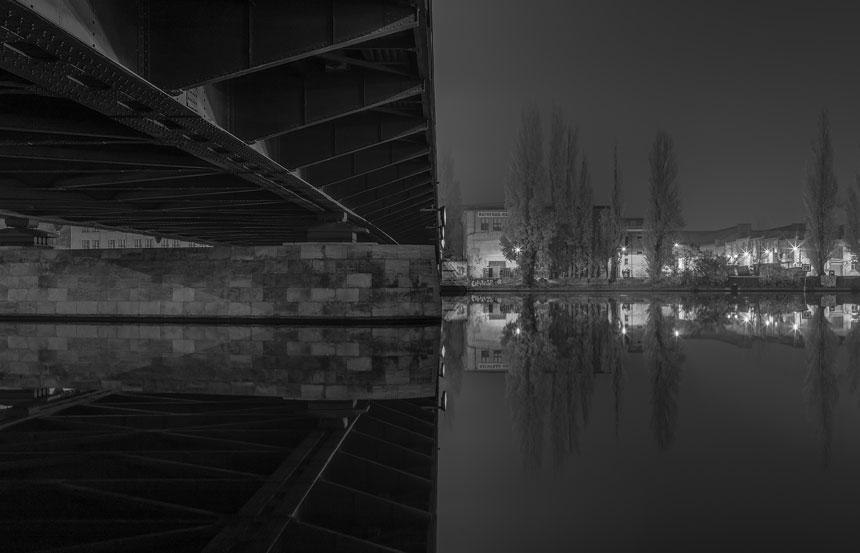 Berlin, Nightphotography, longexposure, longtime exposure, bnw, darkstyle, schöneweide, schoeneweide, industriegebiet